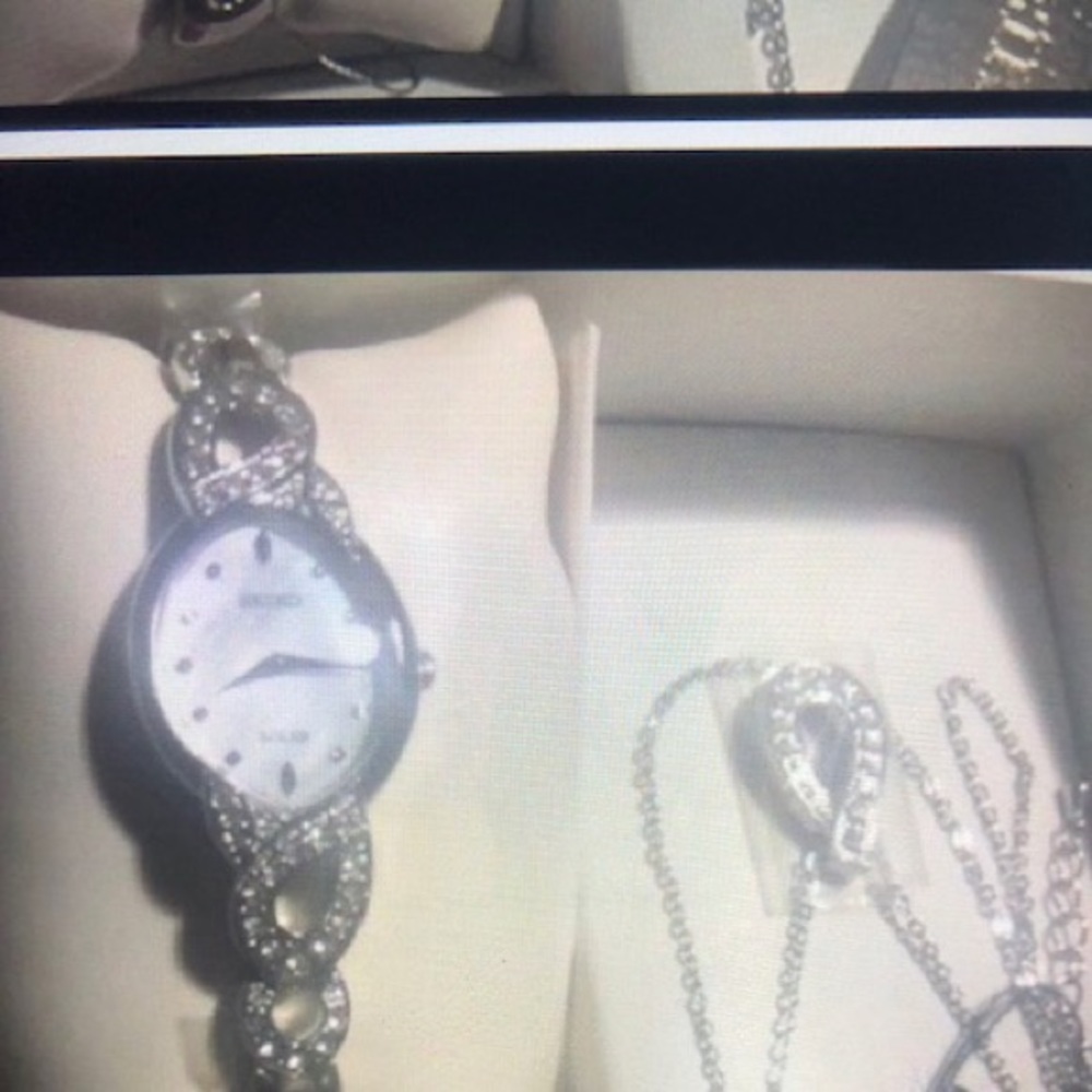 SEIKO Marcasite watch silver pendant gift new